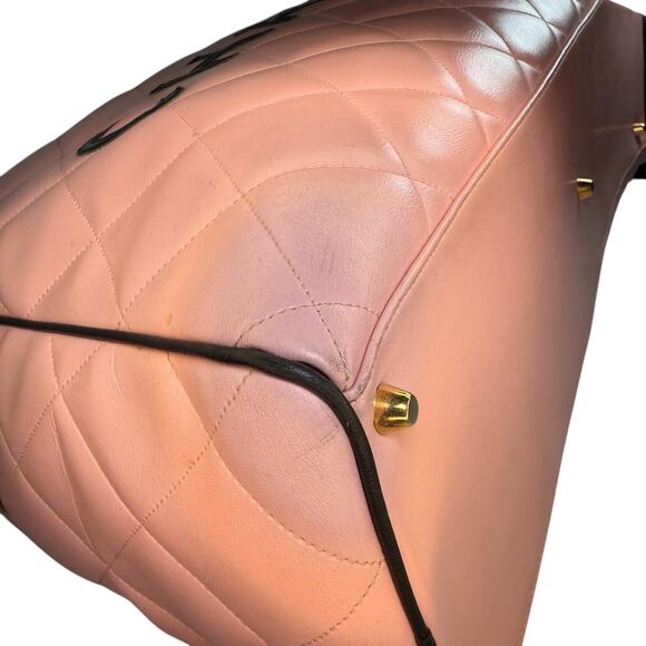 Chanel Pink Quilted Duffle Bag Large Calfskin Leather Vintage Rare XL CC Travel - Picture 14 of 15